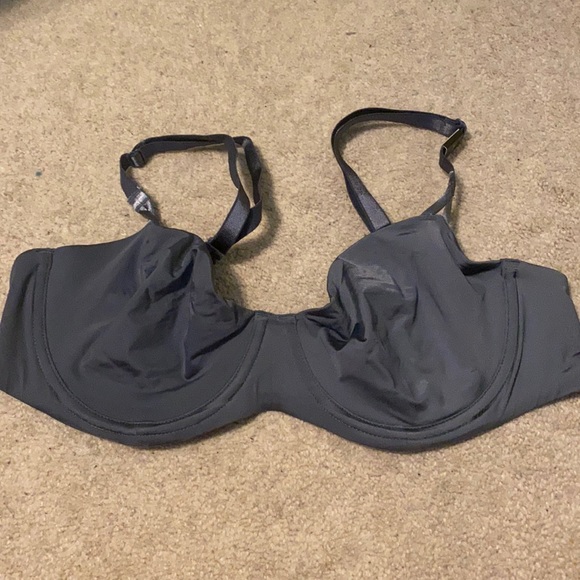 Bra - Picture 1 of 3